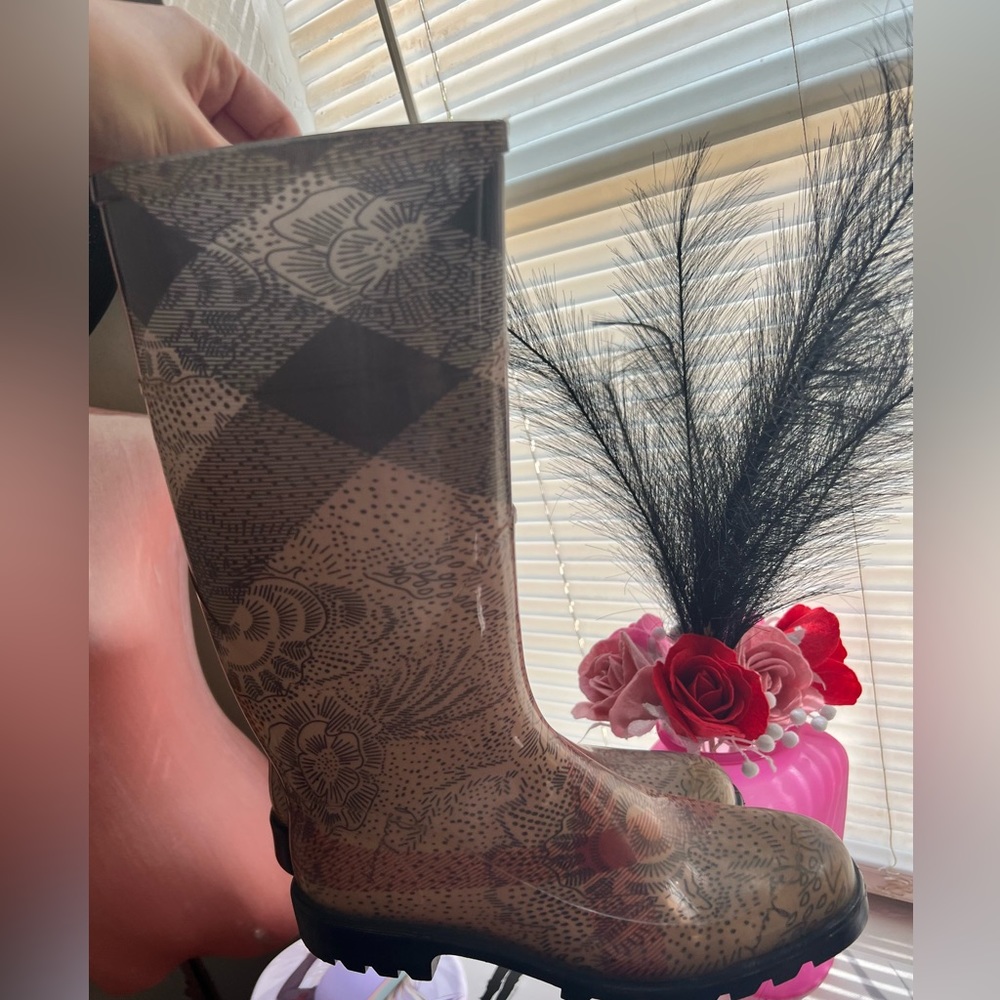 Burberry Rainboots